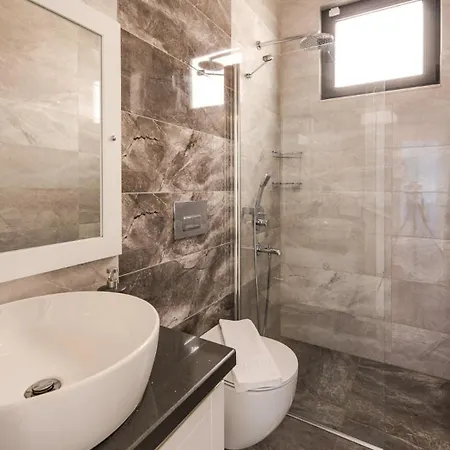 2 Bedroom - 1124 Villa